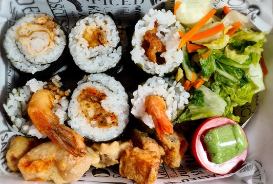 【FRI】 Tempura Prawn Veg Futomaki Sushi Rolls (12 pieces)